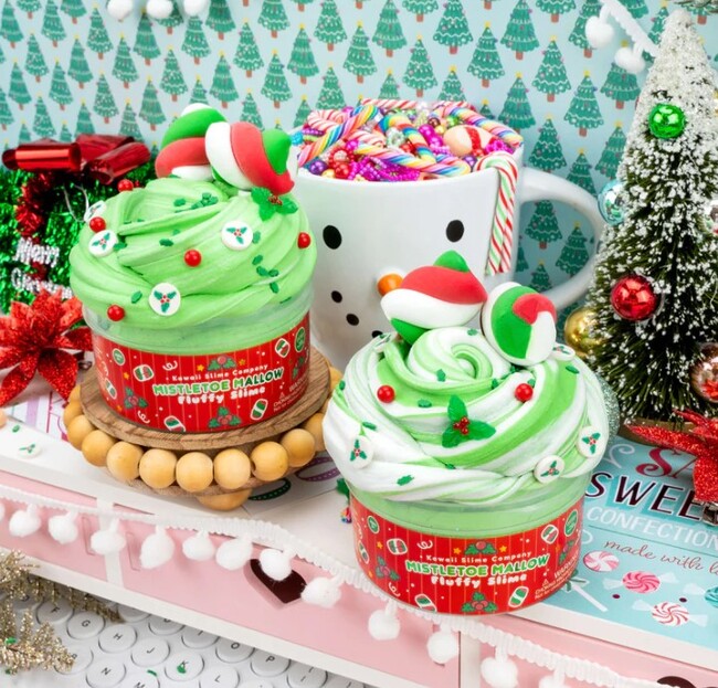 Mistletoe Mallow Fluffy Slime