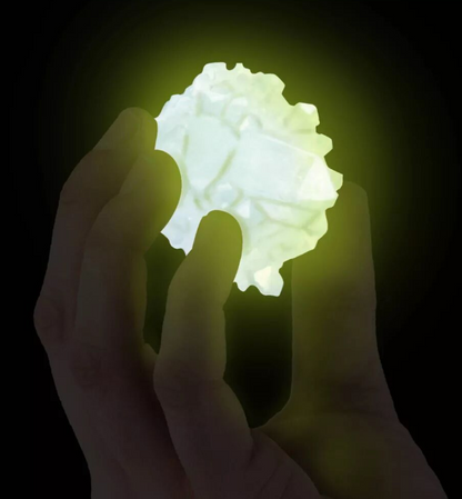 National Geographic Glow-in- the-Dark Crystal Growi