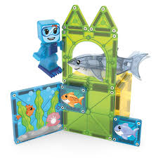 Shark Dive 13-Piece Set